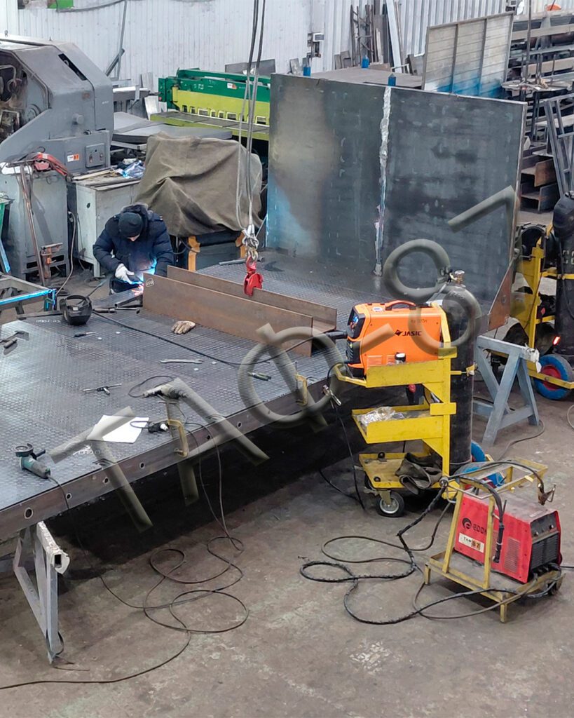 Мультиліфт платформа з кониками